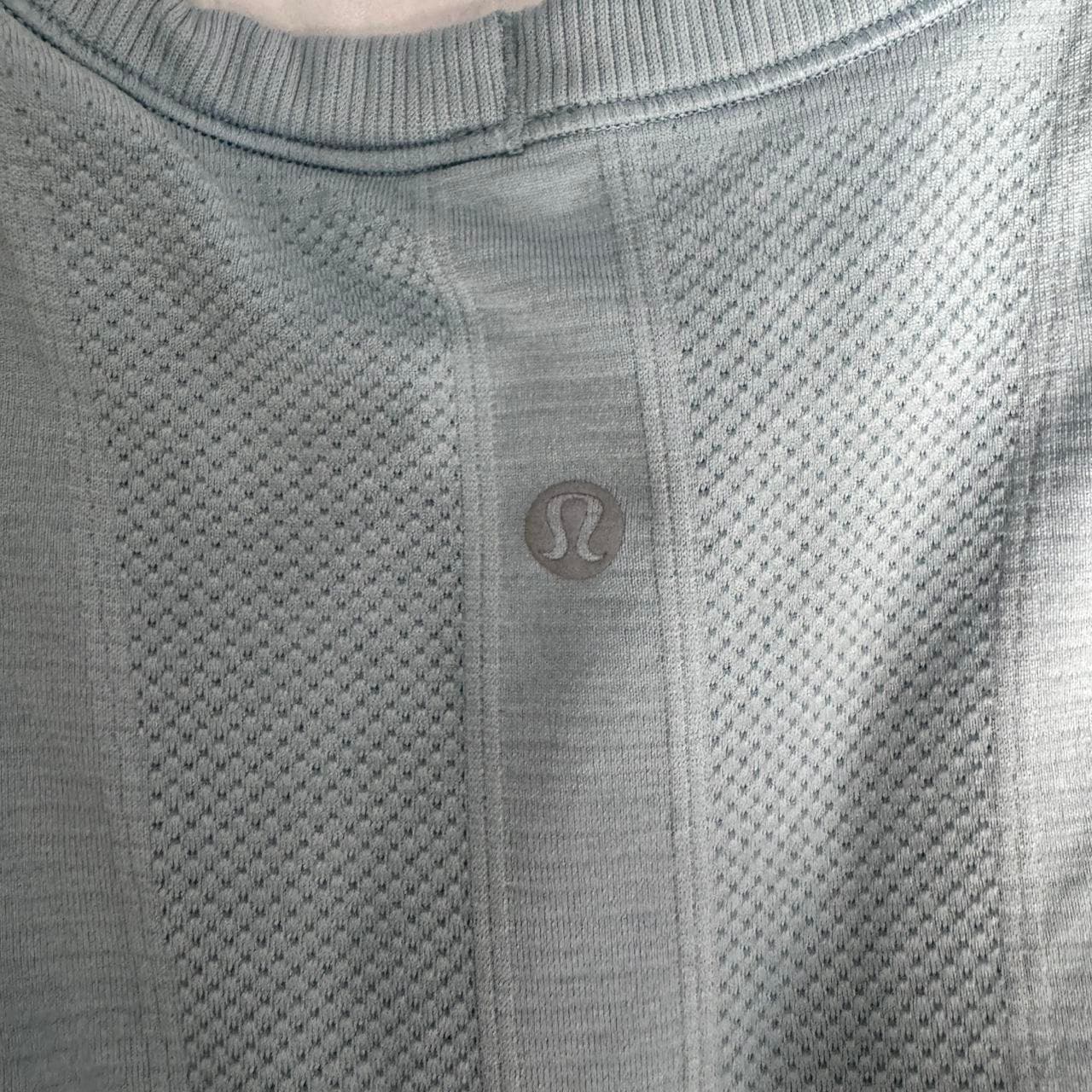 Blue ish green swiftly lululemon shirt 
perfect... thumbnail 7