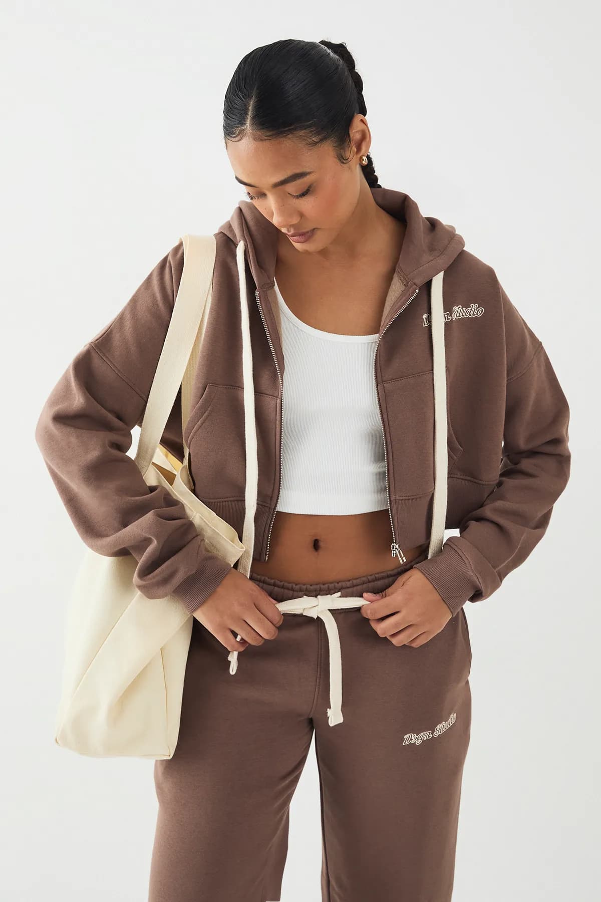 DSGN Studio Contrast Drawcord Boxy Crop Hoodie thumbnail 3