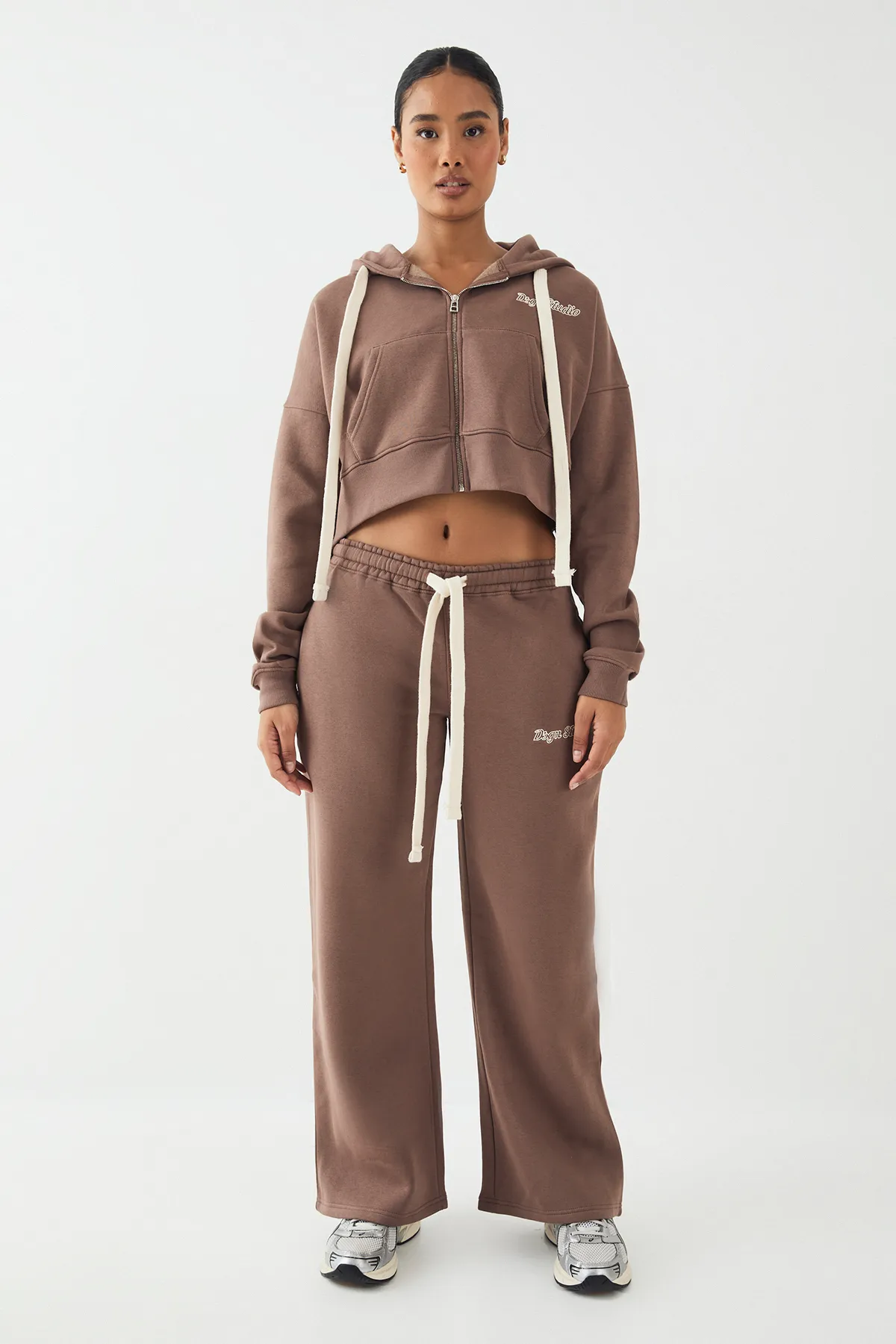 DSGN Studio Contrast Drawcord Boxy Crop Hoodie thumbnail 5