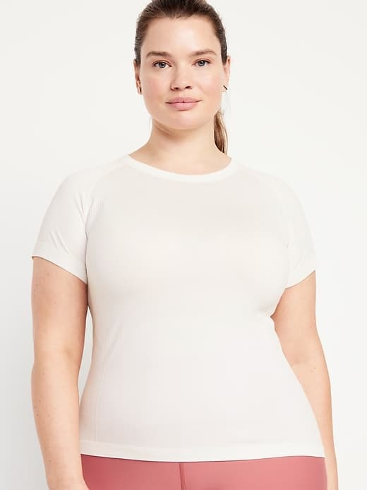 Fluid Seamless Fitted T-Shirt thumbnail 20