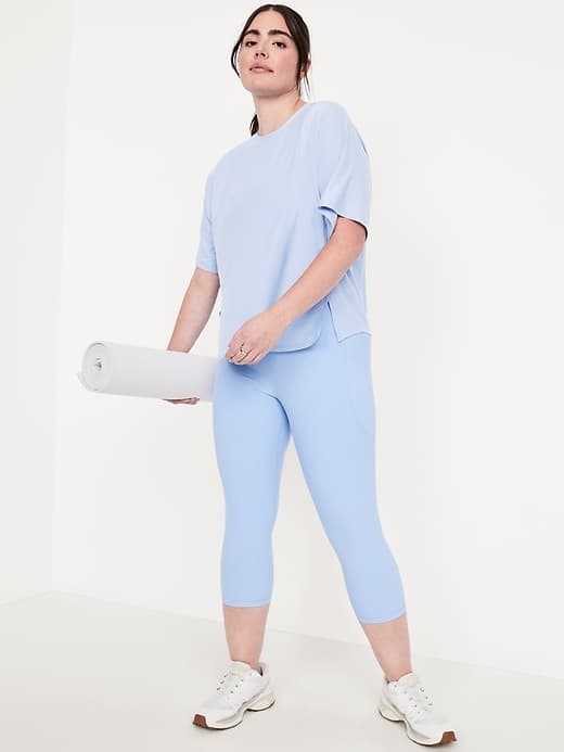 CloudMotion Seamed T-Shirt thumbnail 24