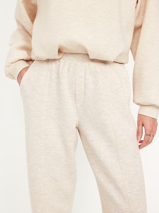 High-Waisted Bounce Fleece Trouser Sweatpants thumbnail 17
