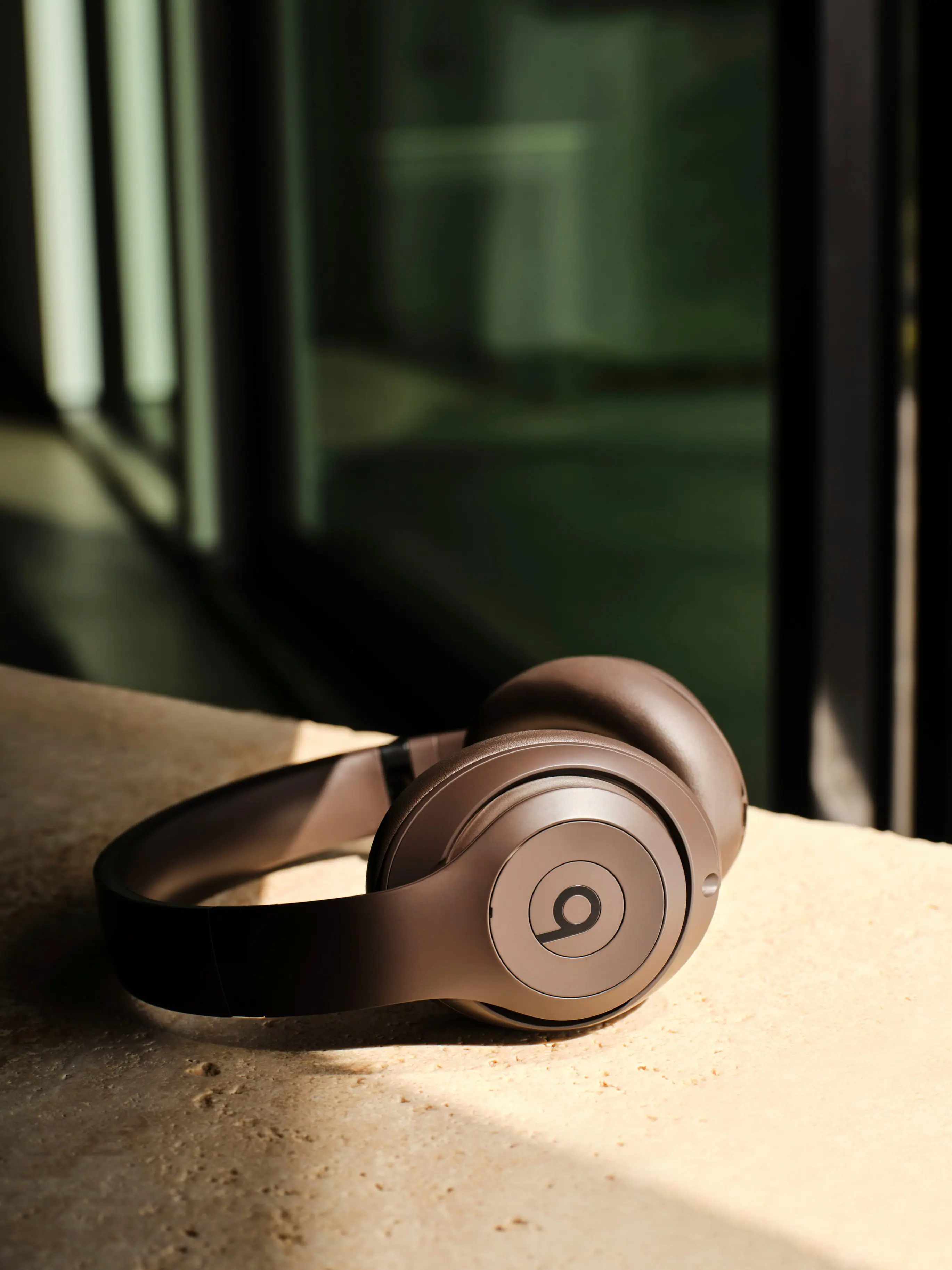 Beats - Studio Pro - Wireless Noise Cancelling Over-the-Ear Headphones - Deep Brown thumbnail 7