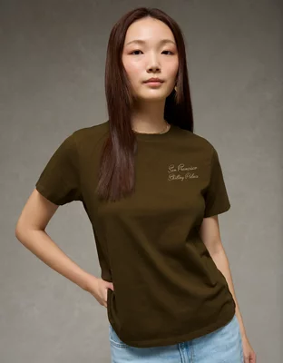 AE Classic Sporty Graphic T-Shirt - Image 1