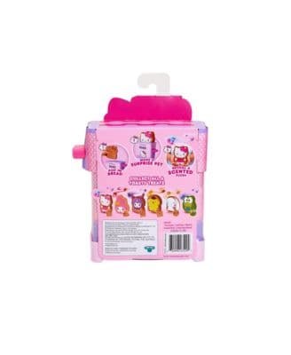 Hello Kitty Friends Toasty Treatz Assortment thumbnail 4