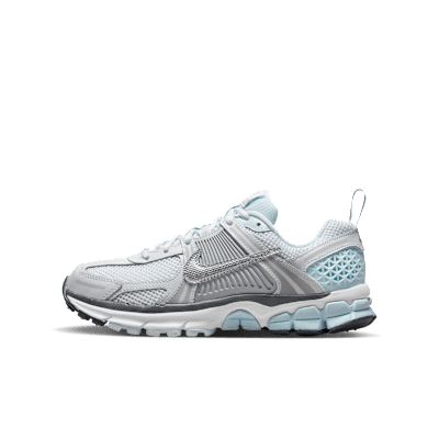 Nike Vomero 5 Big Kids' Shoes - Image 1