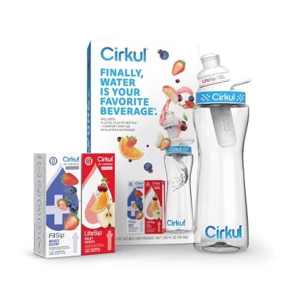 Cirkul Plastic Bottle with Blue Lid and 2 Flavor Cartridges (LifeSip Fruit Punch and FitSip Mixed Berry) - 22oz - Image 1