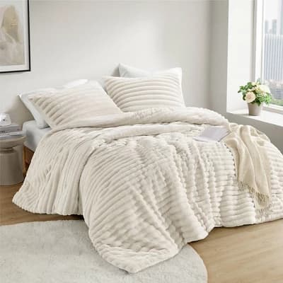 Intelligent Design Full/Queen Avril Fluffy Ribbed Plush Comforter Set Ivory - Image 1