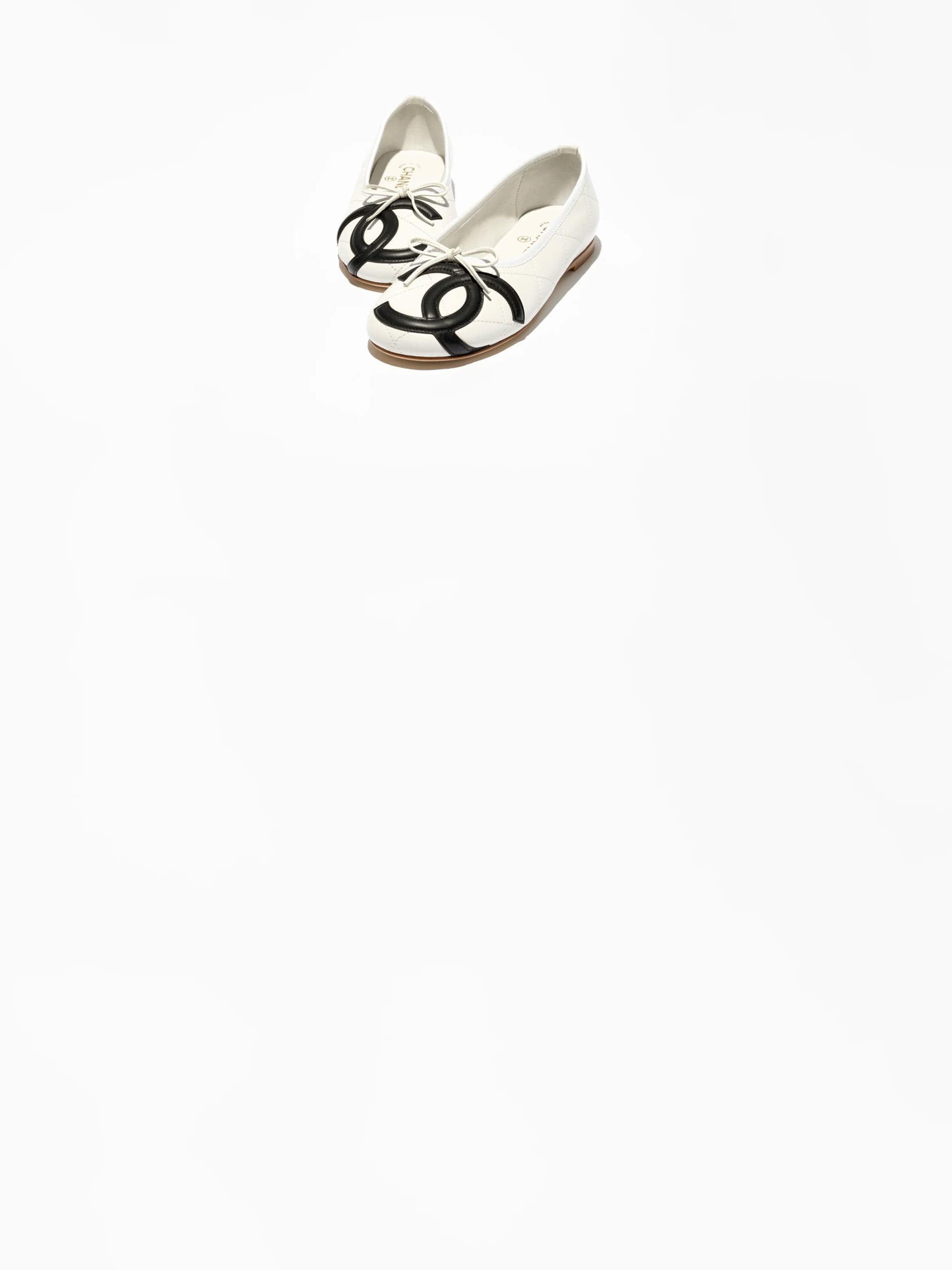 Ballet flats - Image 1
