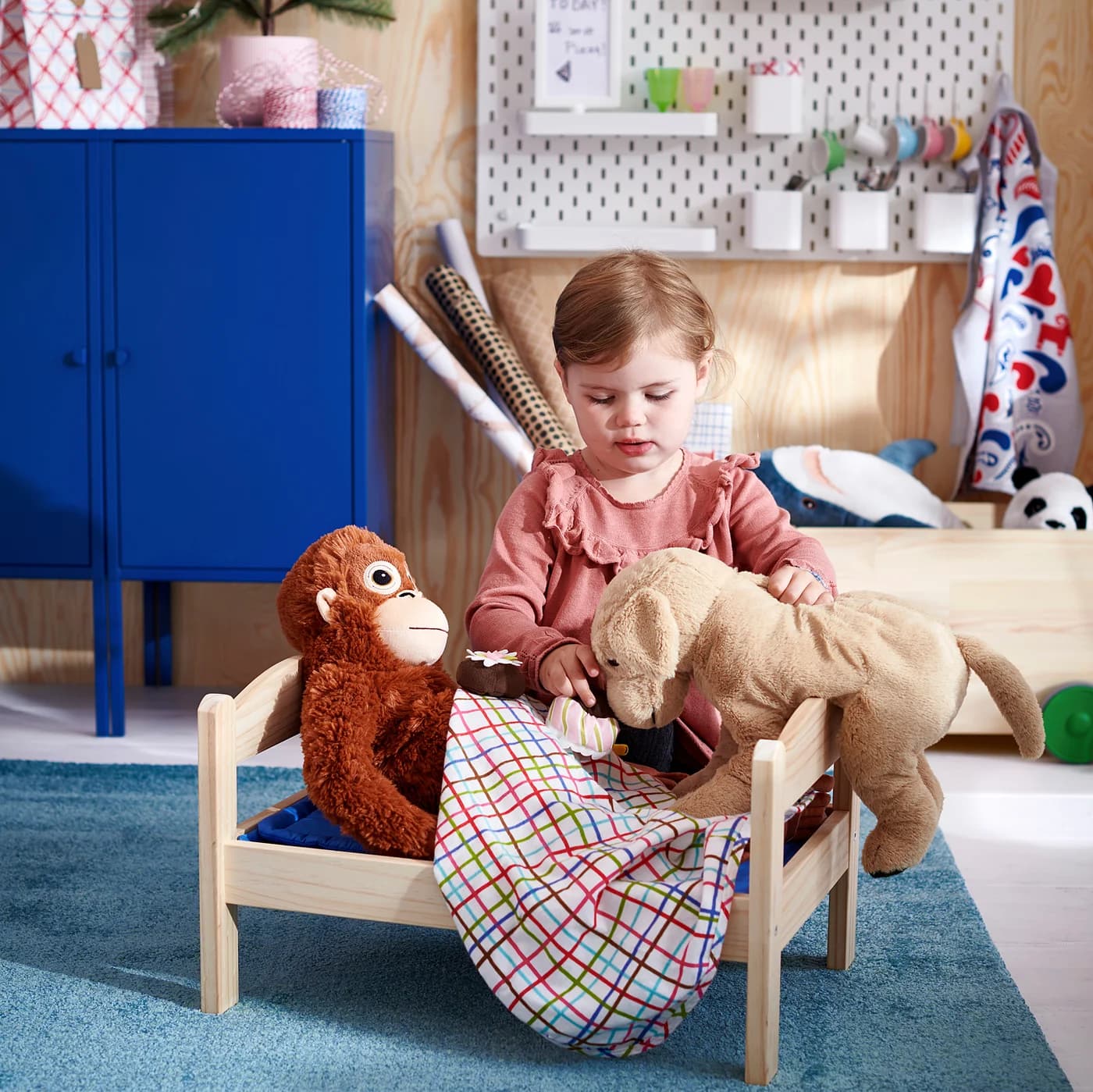 DJUNGELSKOG Soft toy - orangutan thumbnail 7