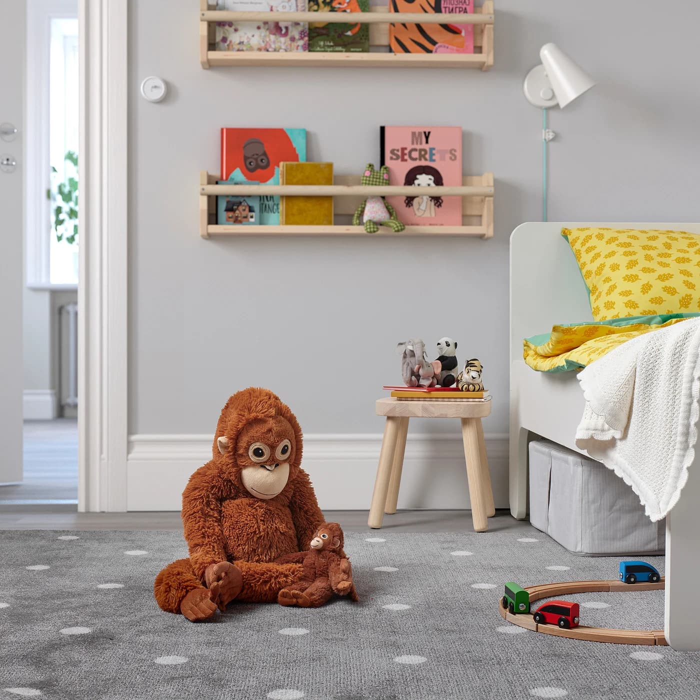 DJUNGELSKOG Soft toy - orangutan thumbnail 2
