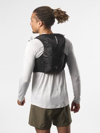 Active Skin 8 Hydration Vest - Black/Metal - L thumbnail 3