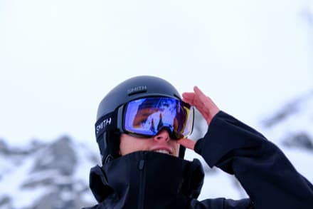 4D MAG ChromaPop Photochromic Snow Goggles with Lens Protector thumbnail 14
