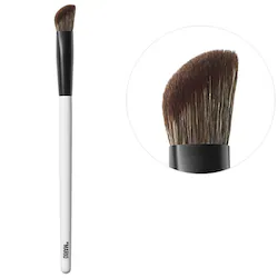 F5 Concealer Brush - Image 1