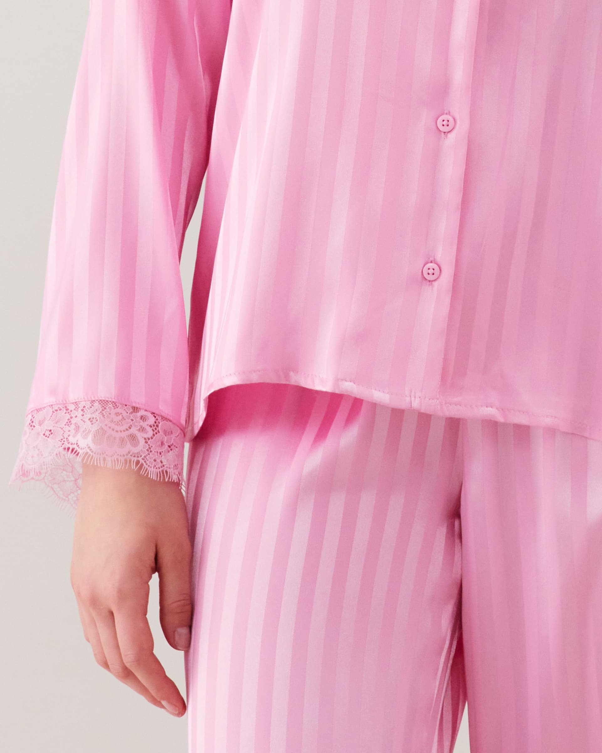 Chemise en satin thumbnail 4