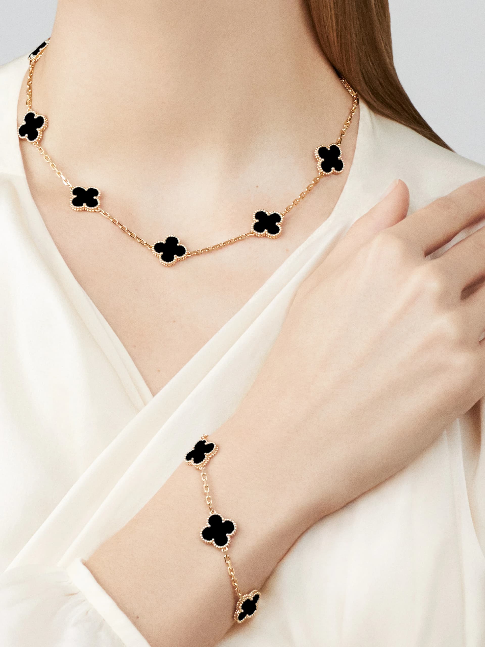 Vintage Alhambra bracelet, 5 motifs thumbnail 2