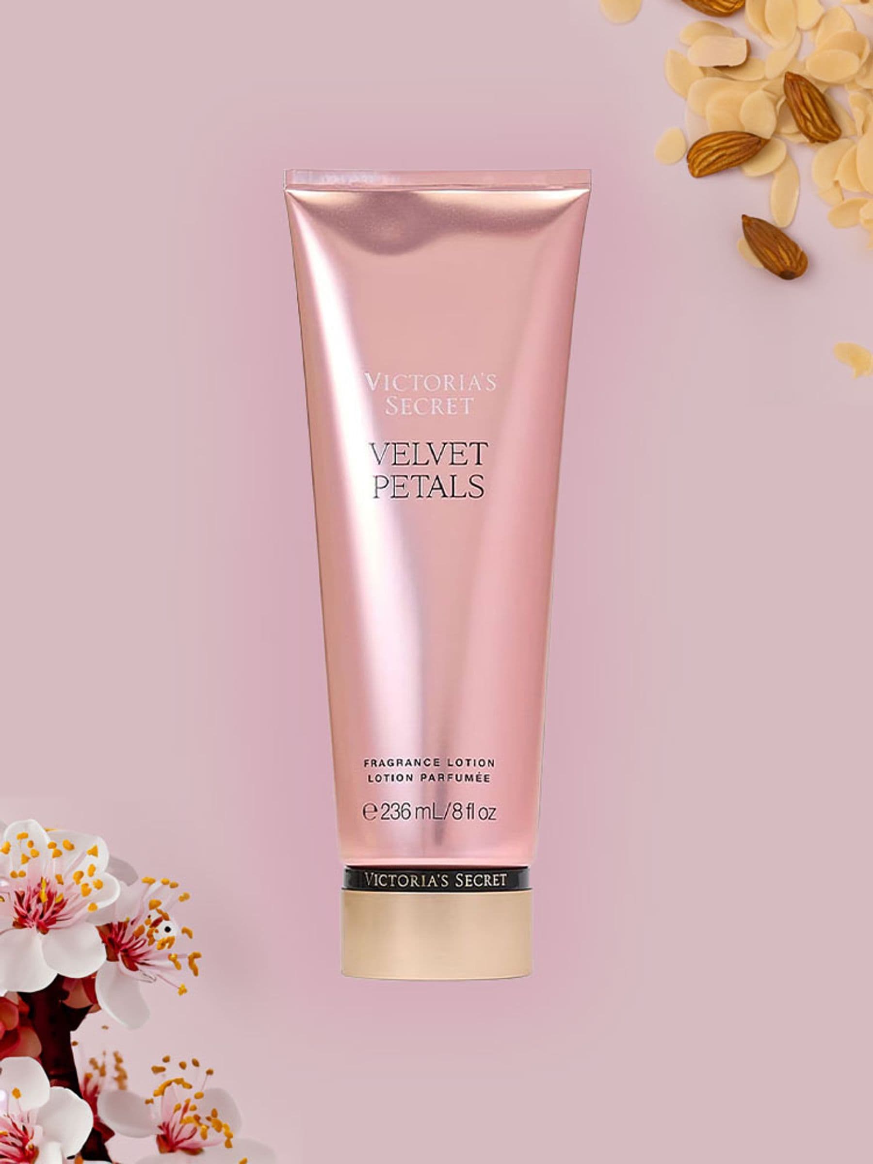 Velvet Petals Body Lotion 236ml - Image 1