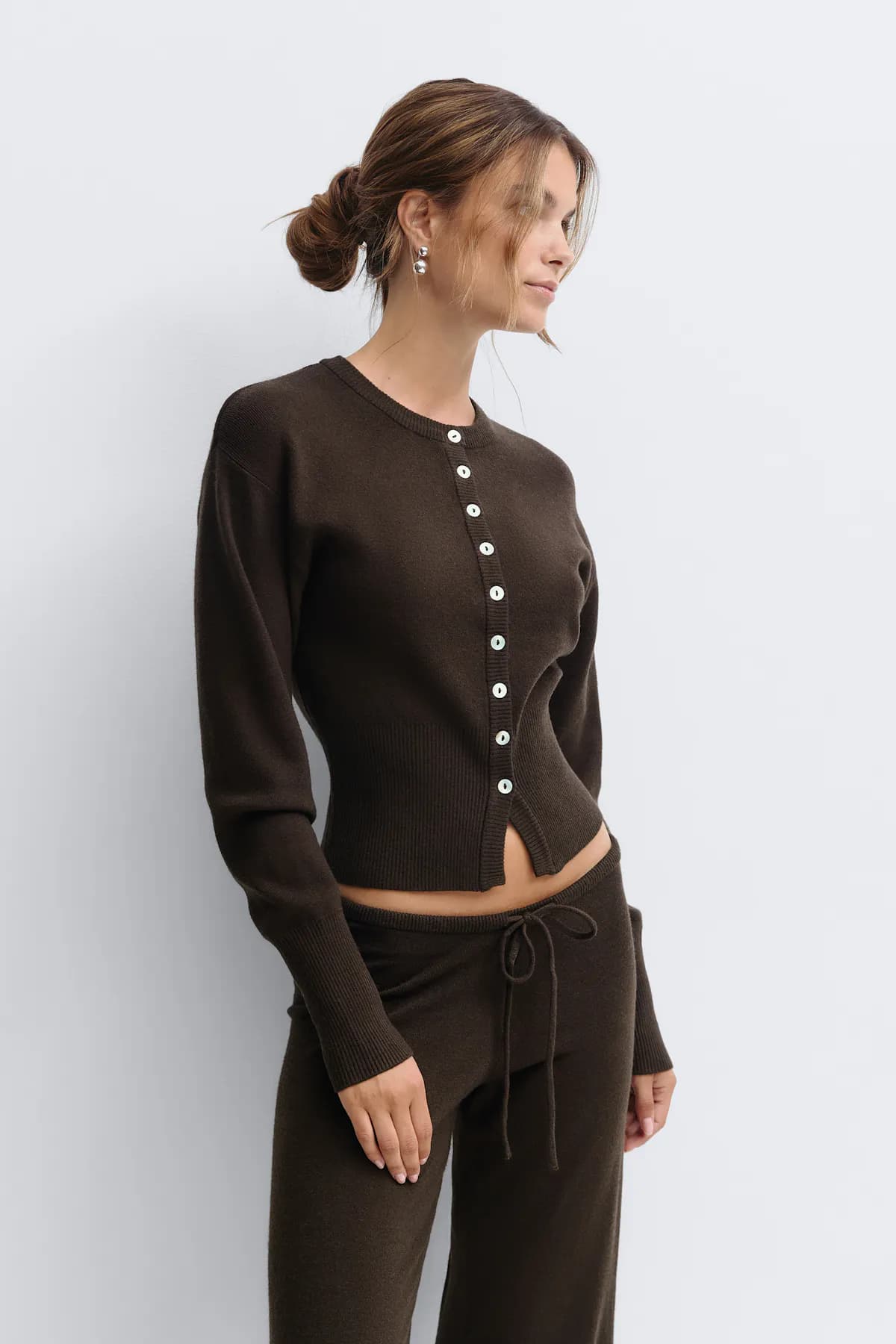 Fitted knitted cardigan - Image 1