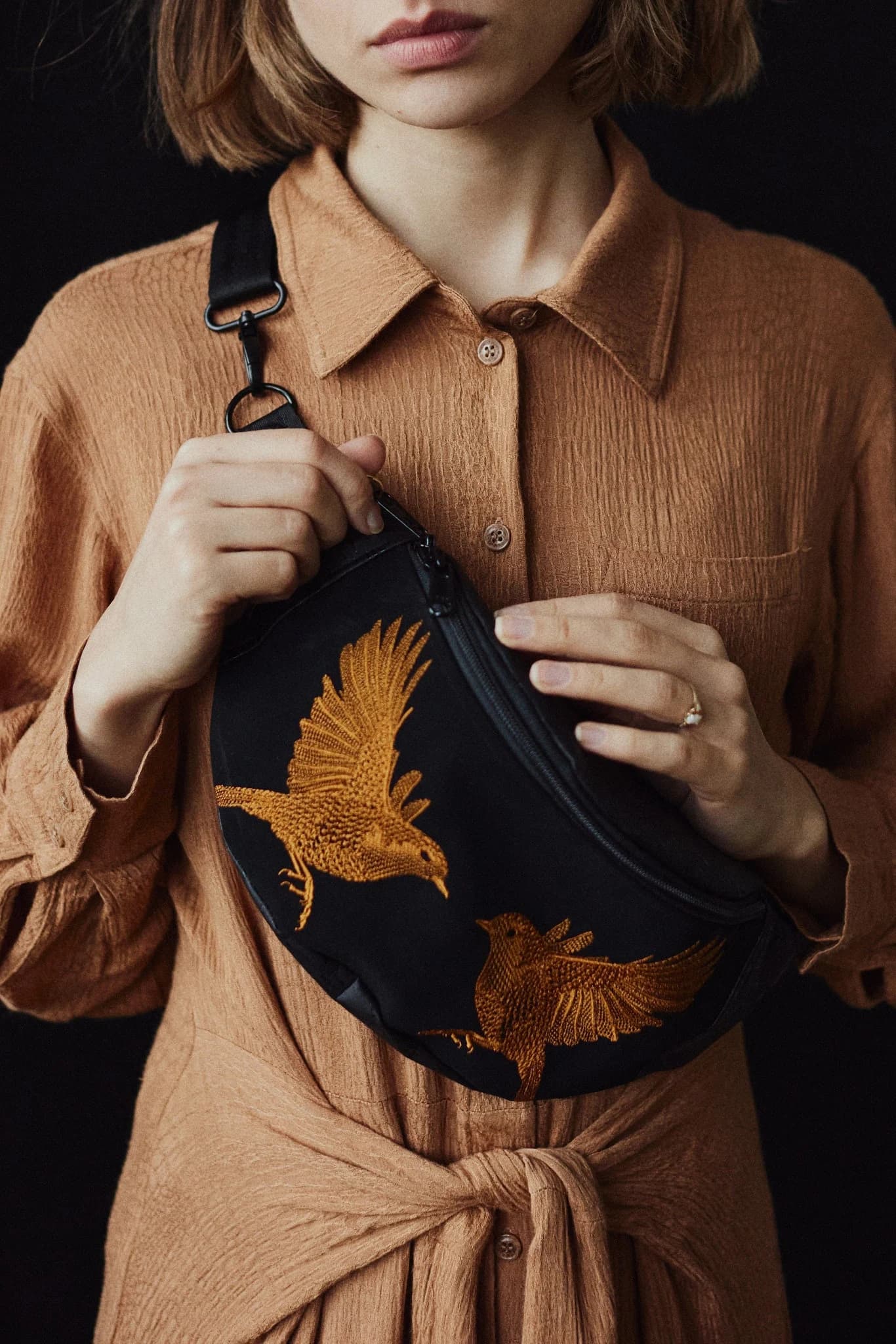 ROBIN RUDY ~ robin bird ~ gift for her ~ gift for a vegan ~ cork bag vegan leather ~ waterproof bag with embroidery ~ black bag - Image 1