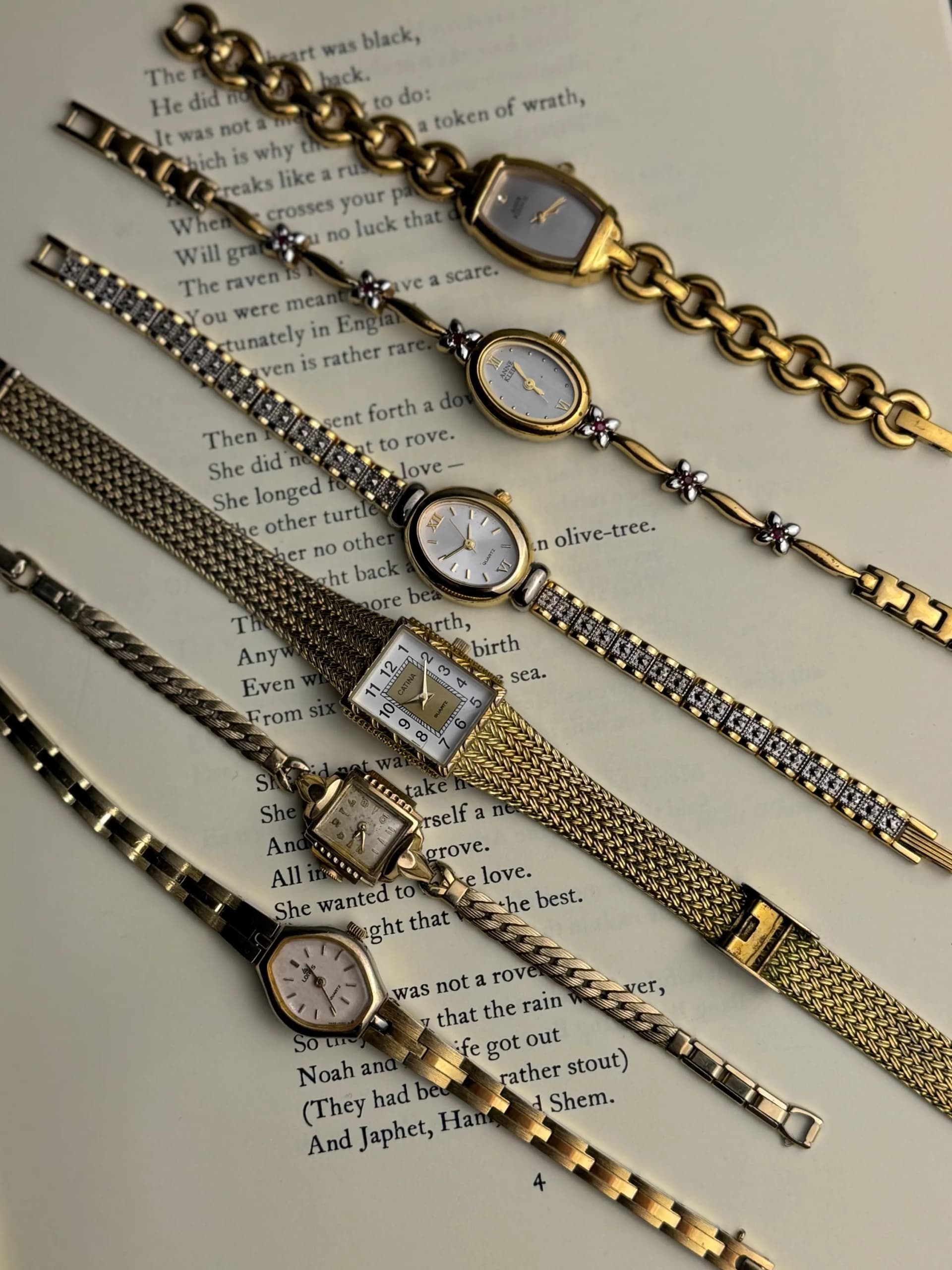 Mystery Vintage Womens Watch - Bracelet Watch, 90s Watch, Classy Jewelry, Old Money Aesthetic, Gifts - Image 1