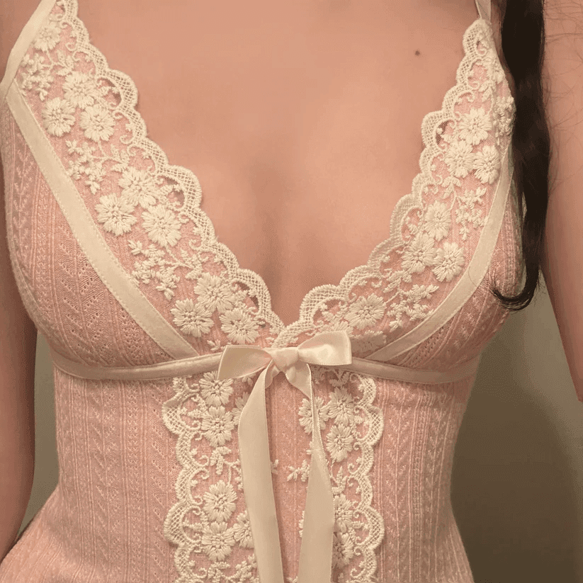 Women's Elegant Green Lace Camisole Top with V-Neck and Floral Pattern - Sexy Sleeveless Bustier with Satin Ribbon Belt, Non-Stretch Fabric for Summer Fashion - Image 1