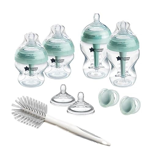 Tommee Tippee Advanced Anti-Colic Newborn Baby Bottle Starter Kit, Slow-Flow Breast-Like Teats and Unique Anti-Colic Venting System, Mixed Sizes - Green - Image 1