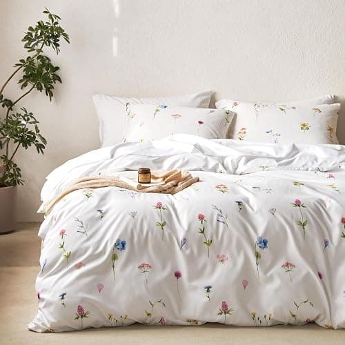 Wake In Cloud - Floral Comforter Set, Cottagecore Cute Aesthetic Watercolor Tiny Flowers and Leaves, Soft Lightweight Bedding for Women Teen Girls, 3 Pieces, White Multicolor, Queen Size - Image 1