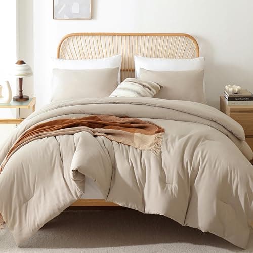 ROSGONIA Twin/Twin XL Comforter for College Girls Boys Light Khaki, 1 Comforter & 1 Pillowcase, Lightweight Twin Bedding Sets Soft Kids Dorm - Image 1