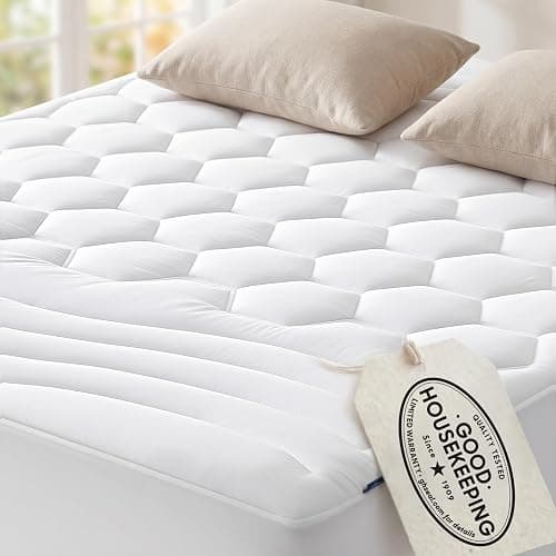 Bedsure Queen Mattress Pad - Quilted Fitted Mattress Topper Protector with 8-21 Inches Deep Pocket, Noiseless Breathable Bed Cover Padded, Machine Washable, White, 60x80 Inches - Image 1