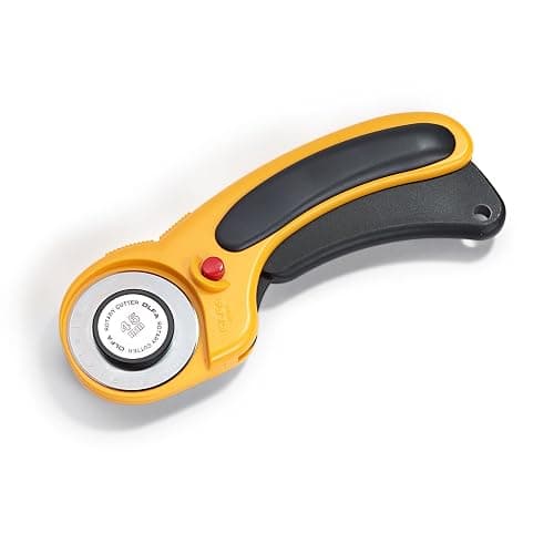 Prym 611393 Rollschneider Comfort 45 mm | Stoffschneider mit ergonomischem Soft-Griff | Für präzise Schnitte durch Stoff, Papier & Leder | Ideal für Rechts- & Linkshänder | Gelb - Image 1
