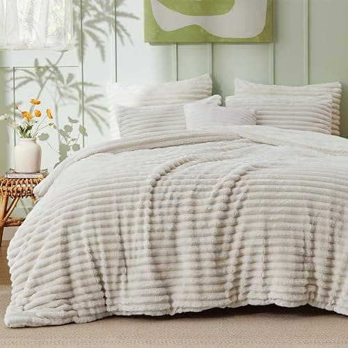 Bedsure Fluffy Comforter Set Queen - Super Soft Faux Fur Bed Set Linen, Warm Plush Fleece Winter Bedding, 3 Pieces, 1 Shaggy Fuzzy All Seasons Queen Size Comforter with 2 Pillowcases - Image 1