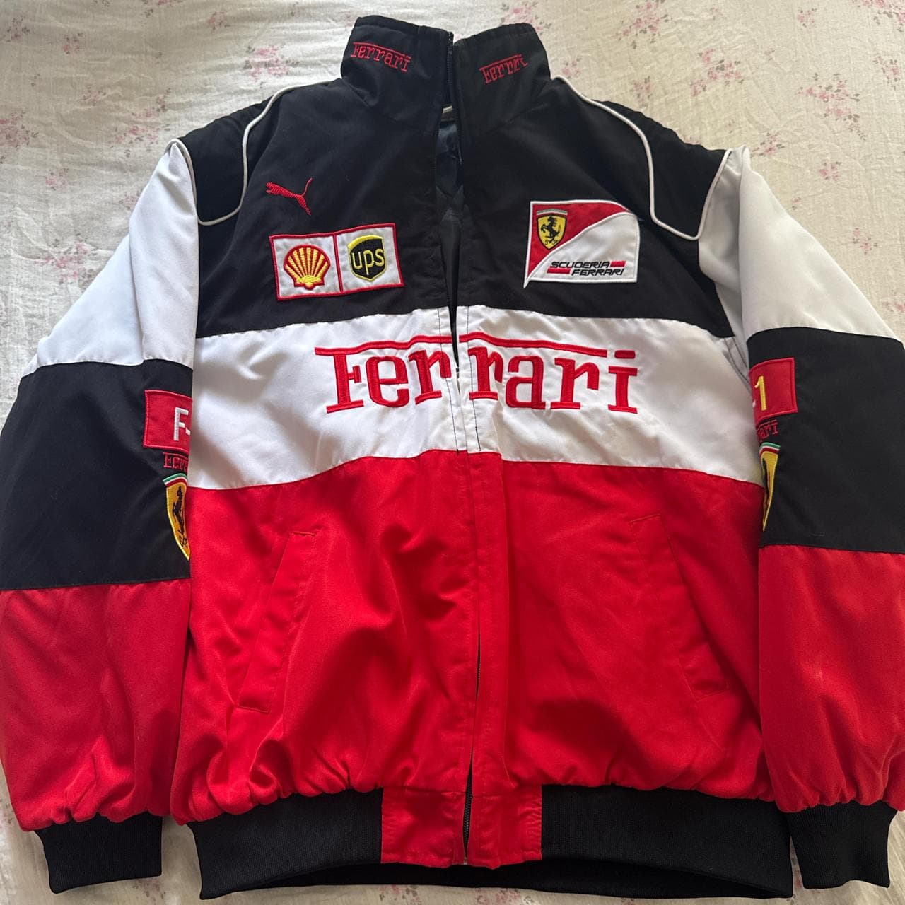ferrari race jacket large
send me an offer and i... - Image 1
