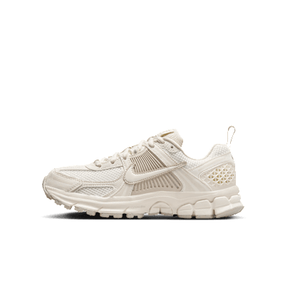 Nike Vomero 5 Big Kids' Shoes - Image 1
