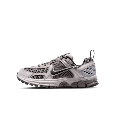 Nike Vomero 5 Big Kids' Shoes - Image 1