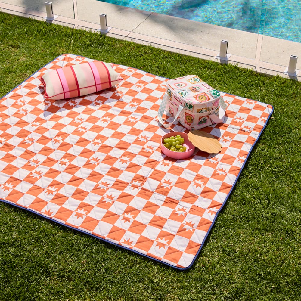Star Check Large Picnic Rug - Image 1